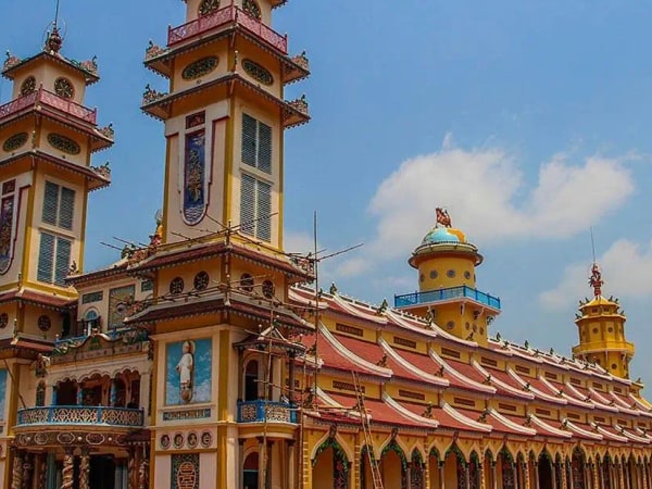 FULL-DAY CAO DAI TEMPLE AND BLACK LADY MOUNTAIN from HO CHI MINH CITY